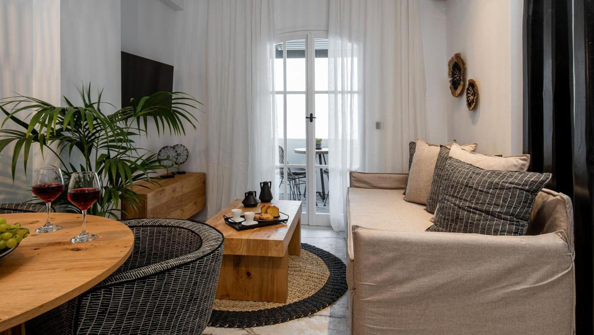 K Town Suites Naxos Naxos City 外观 照片